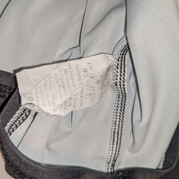 Newaza Rashgaurd - Picture 3 of 3